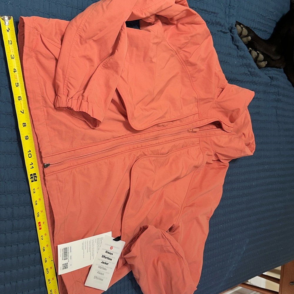 Lululemon older style always effortless NWT